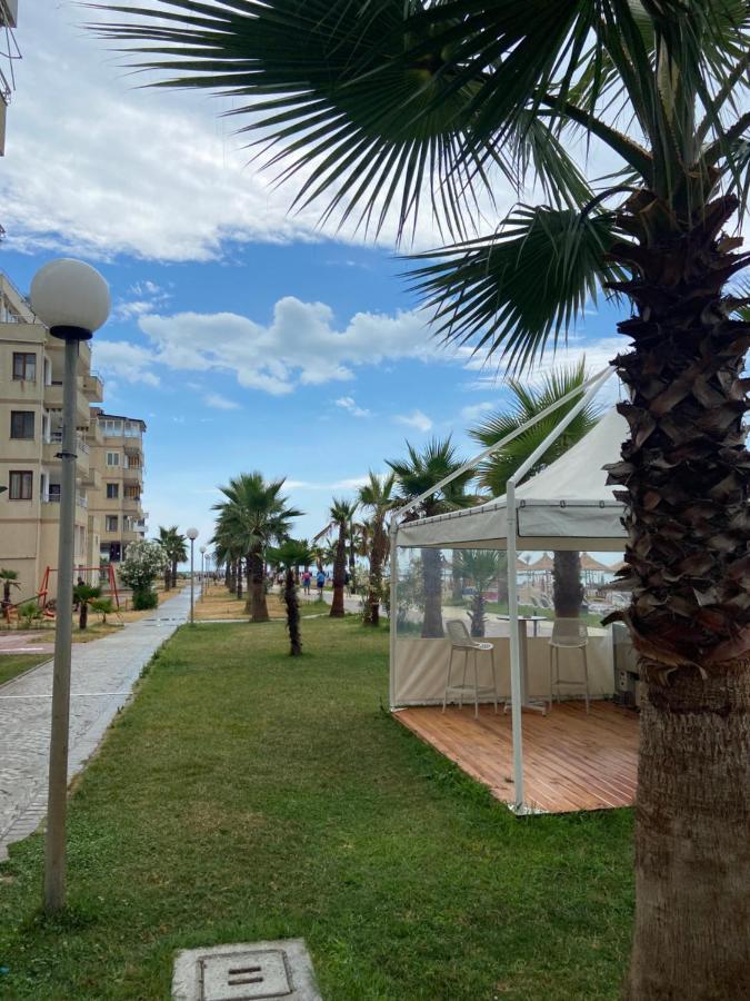 Rori'S Apartment Qerret غوليم المظهر الخارجي الصورة
