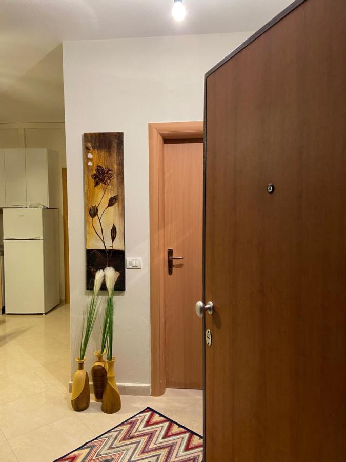 Rori'S Apartment Qerret غوليم المظهر الخارجي الصورة