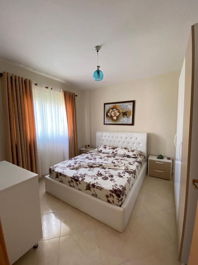 Rori'S Apartment Qerret غوليم المظهر الخارجي الصورة