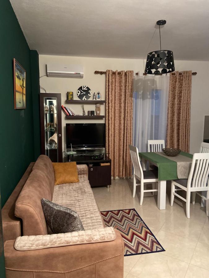 Rori'S Apartment Qerret غوليم المظهر الخارجي الصورة
